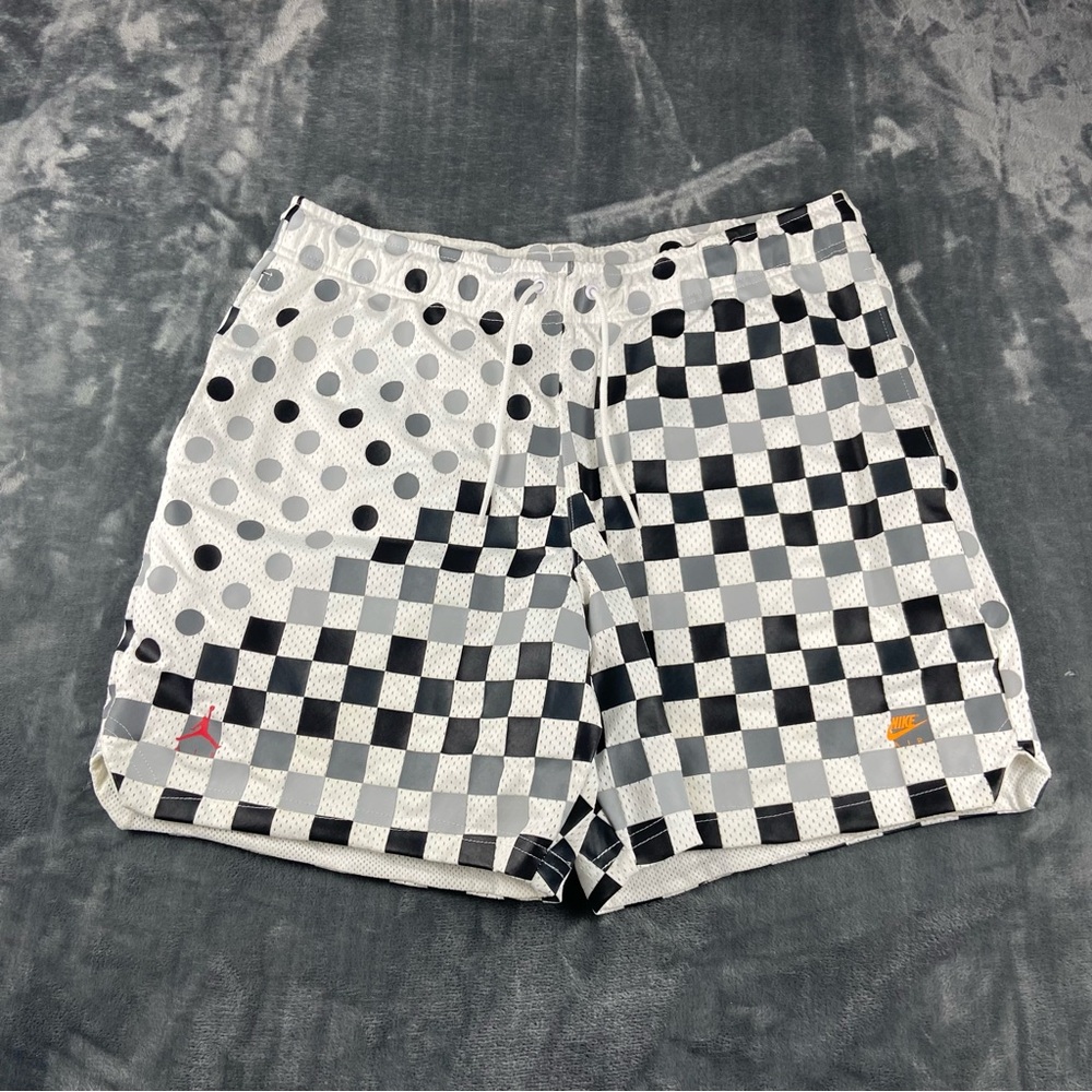 Nike Jordan Retro AOP Mens Shorts Medium Size L DD5251-100